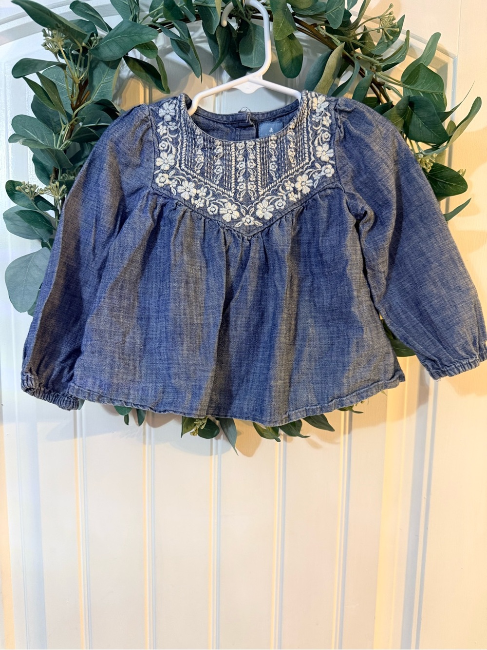 🌿10/$25 • Baby Gap Embroidered Chambray Peasant Top